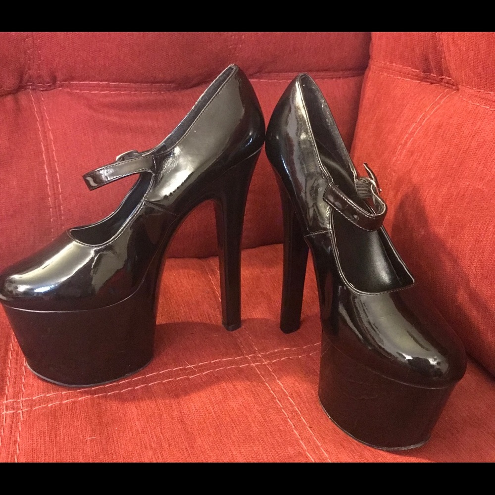 Dancer shoes